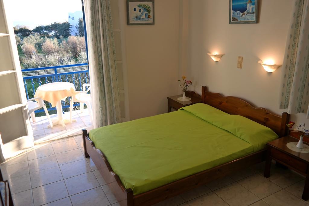 Mina'S Studios In Naxos Island Agios Prokopios  Buitenkant foto