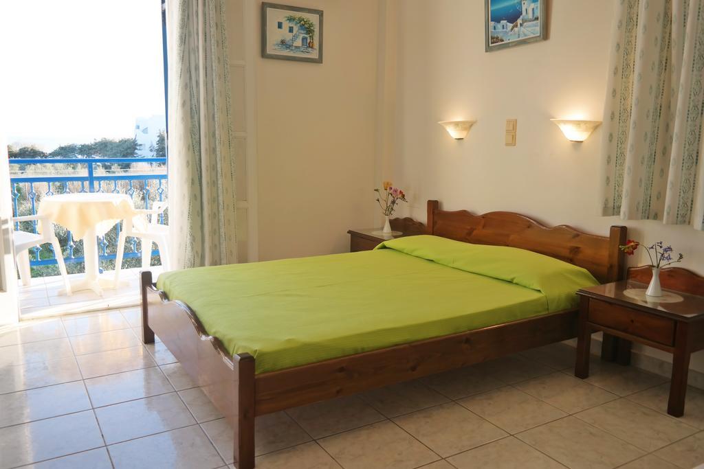 Mina'S Studios In Naxos Island Agios Prokopios  Buitenkant foto