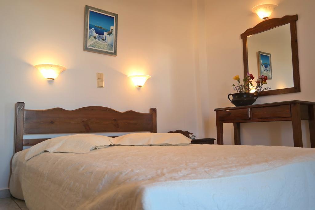 Mina'S Studios In Naxos Island Agios Prokopios  Buitenkant foto