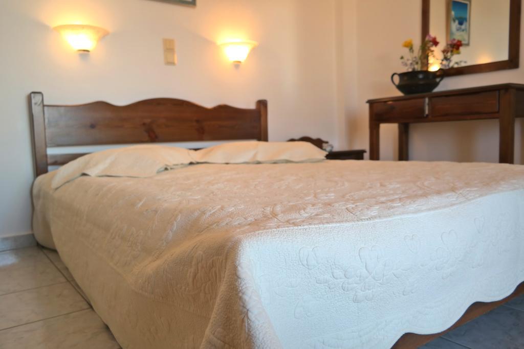 Mina'S Studios In Naxos Island Agios Prokopios  Kamer foto