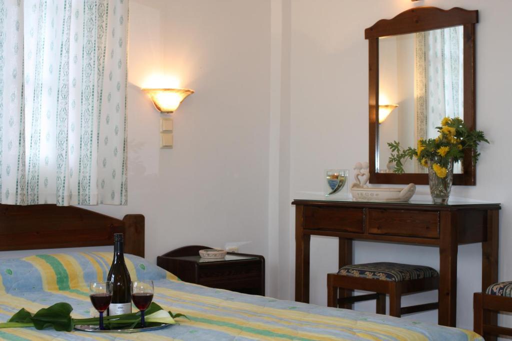 Mina'S Studios In Naxos Island Agios Prokopios  Buitenkant foto