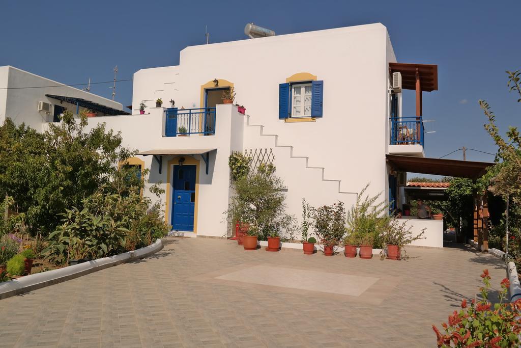 Mina'S Studios In Naxos Island Agios Prokopios  Buitenkant foto