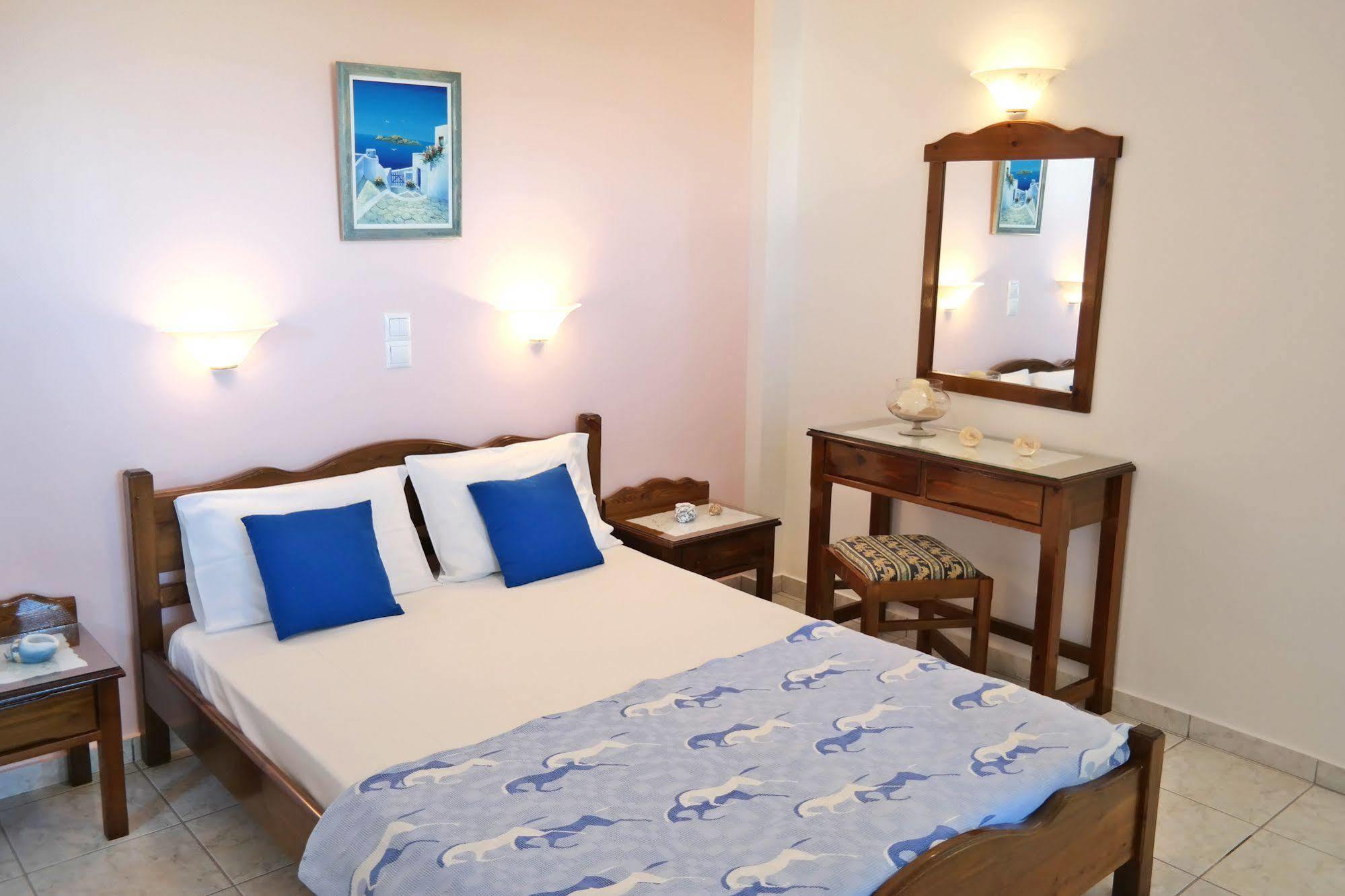 Mina'S Studios In Naxos Island Agios Prokopios  Buitenkant foto