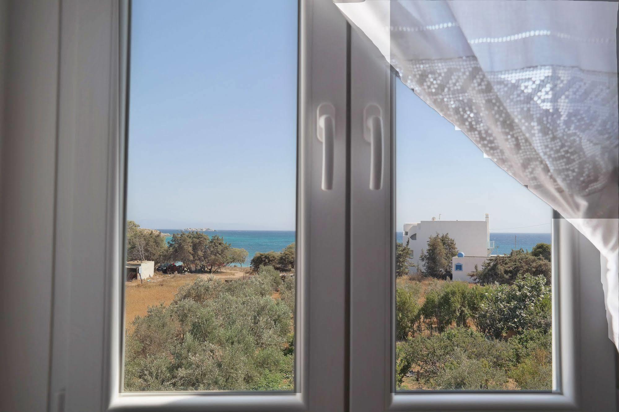 Mina'S Studios In Naxos Island Agios Prokopios  Buitenkant foto
